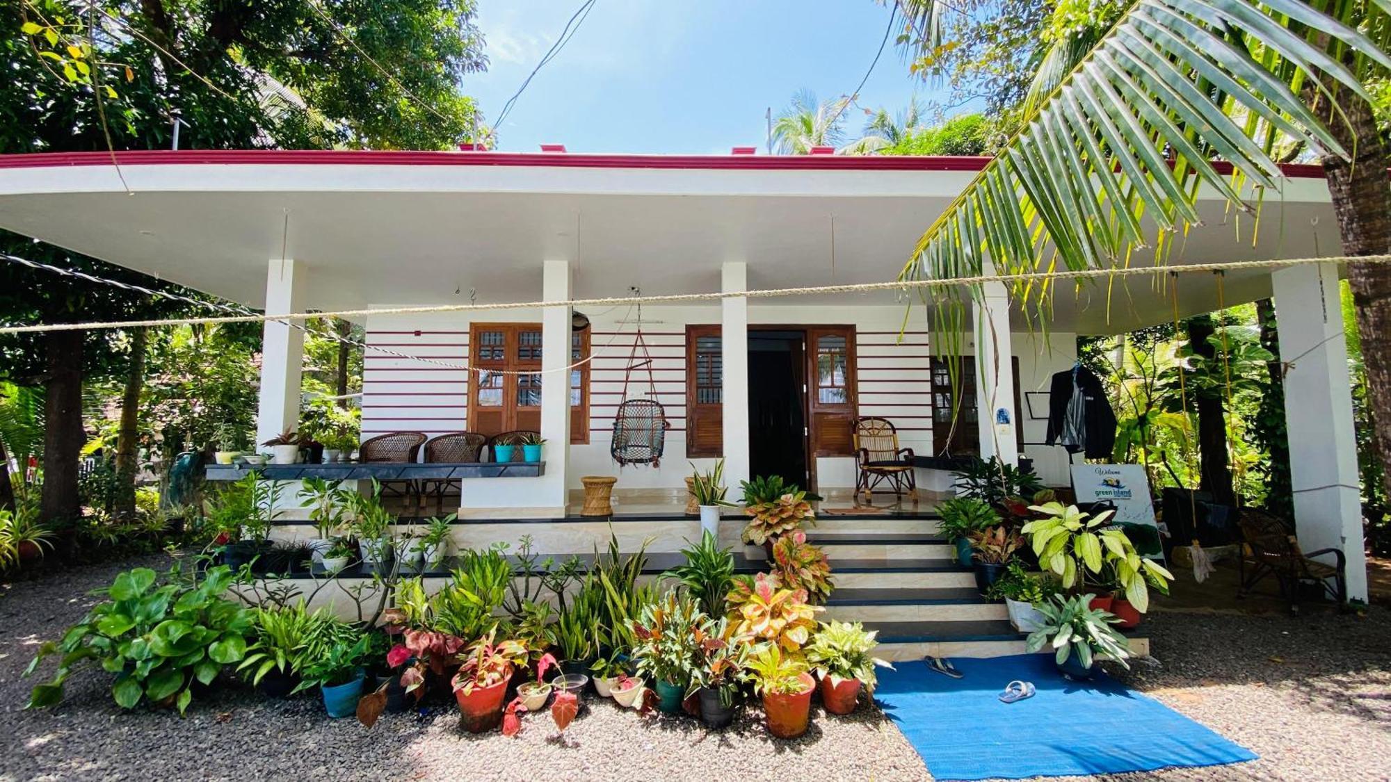 Green Island Homestay Riverside Kozhikode Exteriör bild